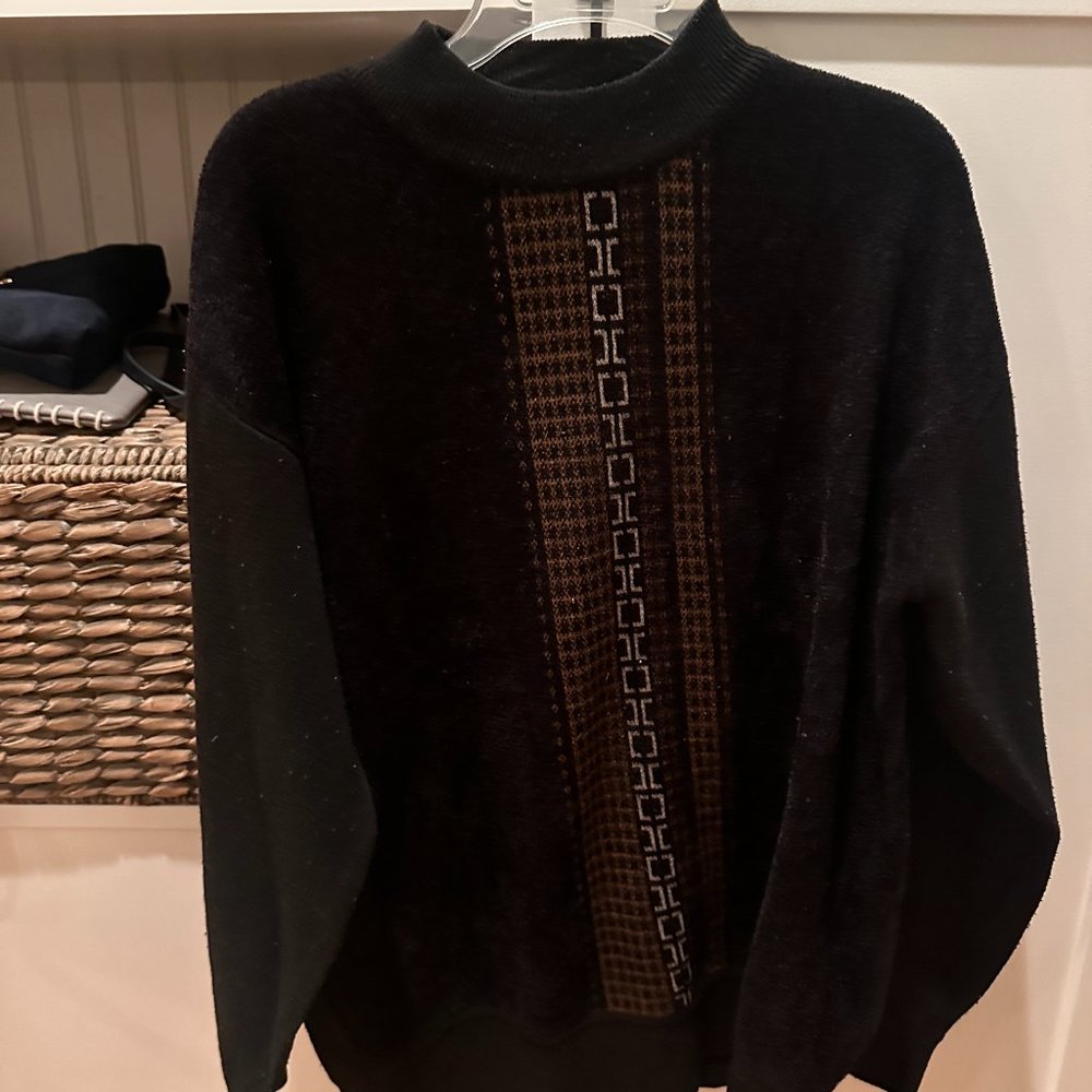 Mock Neck Black and Gold Fuzzy Sweater Jintainu